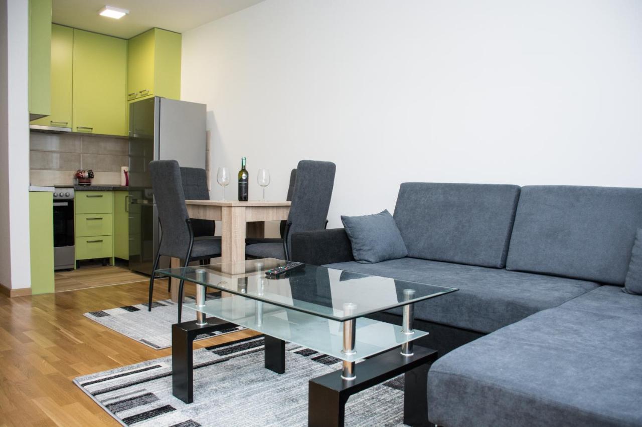 Stan Na Dan Doboj Apartment Екстериор снимка